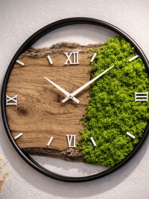 Woodland Moss Clock