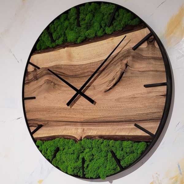 Nordic Moss Wood Clock